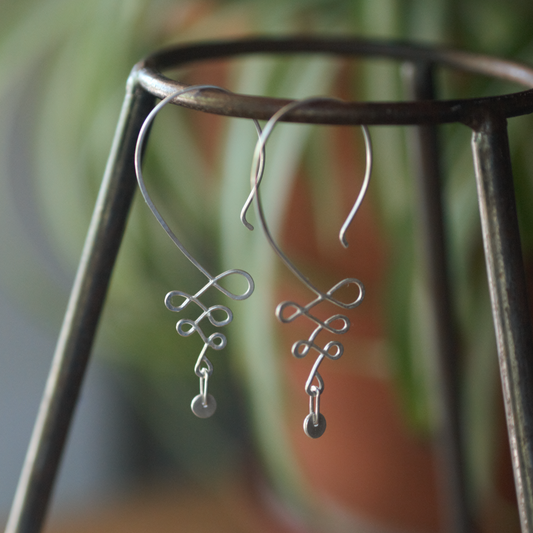 Squiggle Dangles